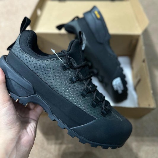 Black velvet breathable lace-up casual sports hiking shoes