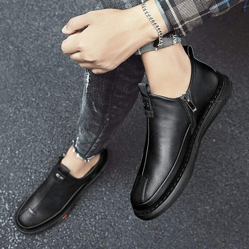 Solid color casual sneakers with side zippers