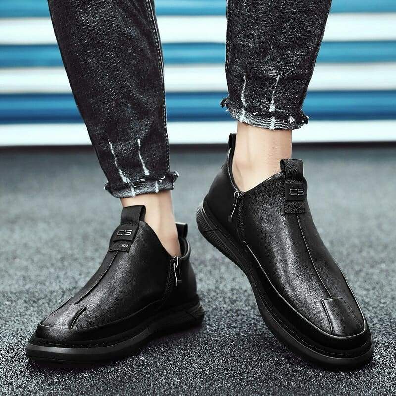 Solid color casual sneakers with side zippers